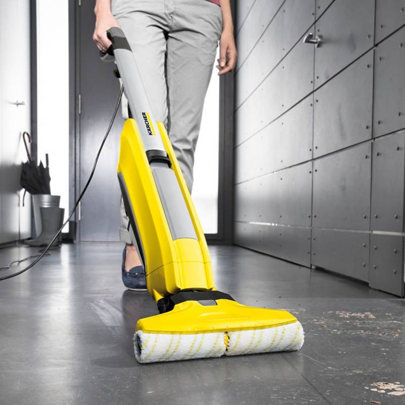 LIMPIADORA Y FREGADORA DE PISOS KARCHER FC 5