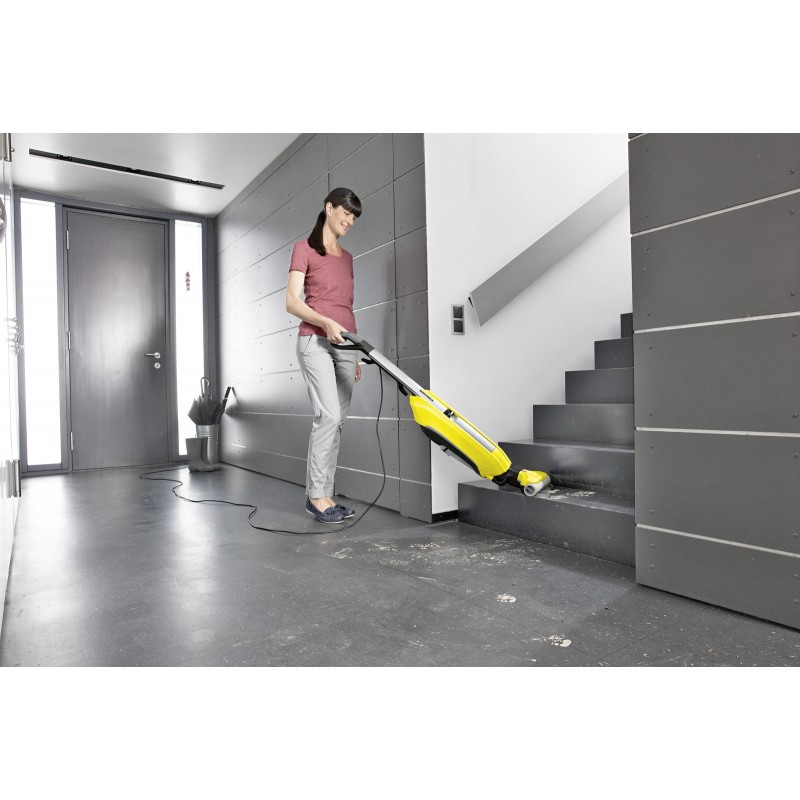 LIMPIADORA Y FREGADORA DE PISOS KARCHER FC 5