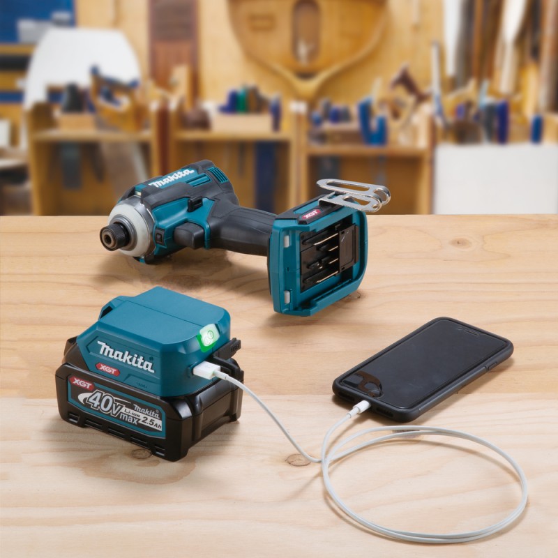 Adaptador MAKITA para USB Baterias XGT 2 Puertos ADP001G