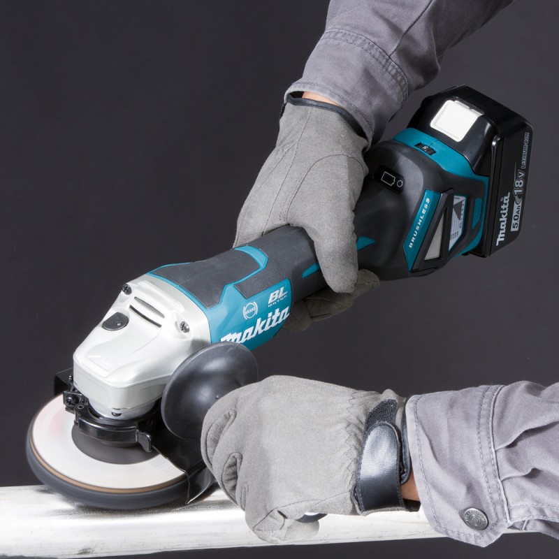PULIDORA 4 1/2 BL ADT AFT XPT CON BATERIAS MAKITA DGA467RFJ