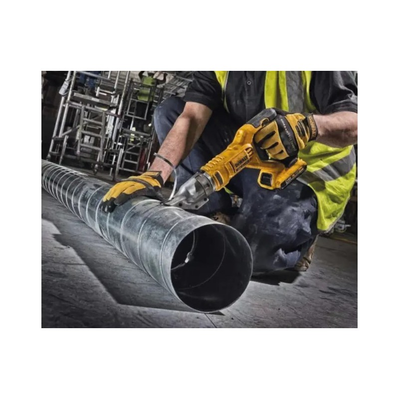 CIZALLA INALAMBRICA DEWALT 18G CABEZA GIRATORIA DCS491B