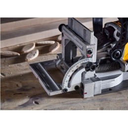 ENGALLETADORA 20V MAX XR DEWALT INALAMBRICA DCW682B