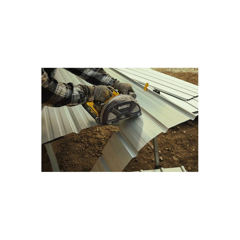 SIERRA CIRCULAR CORTE METAL 7-1/4" 20V MAX DEWALT DCS383B