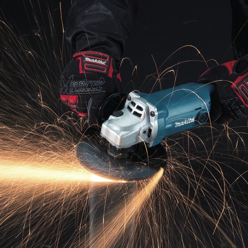 PULIDORA ANGULAR MAKITA 5 PULG 1450W 10000RPM GA5020C