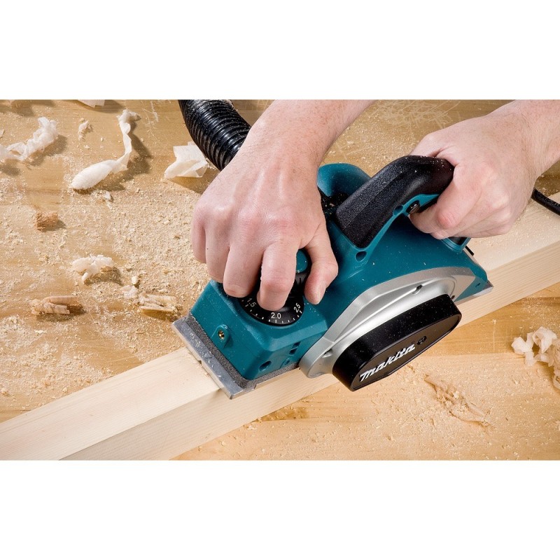 CEPILLO ELECTRICO 3- 1/4 PULG 620 WATTS MAKITA KP0800